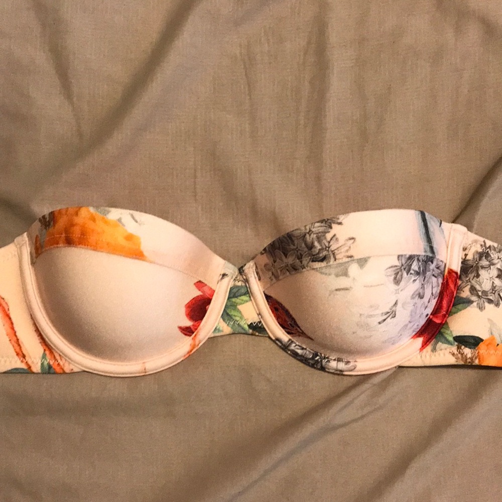 Triangl Bikini Top
